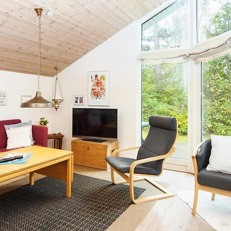 8 Person Holiday Home In 그레나 외부 사진